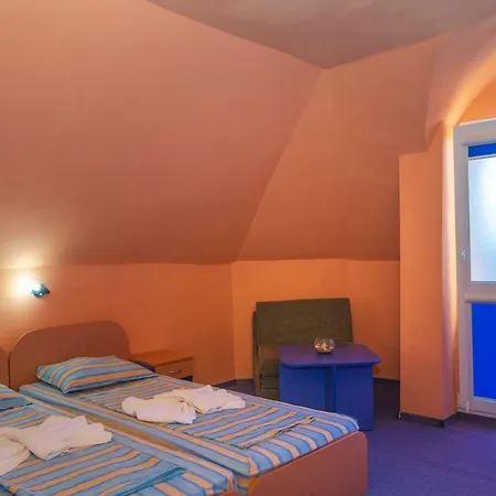 ホテル Dara プリモルスコ