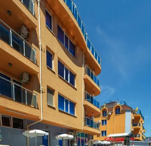 Dara プリモルスコ